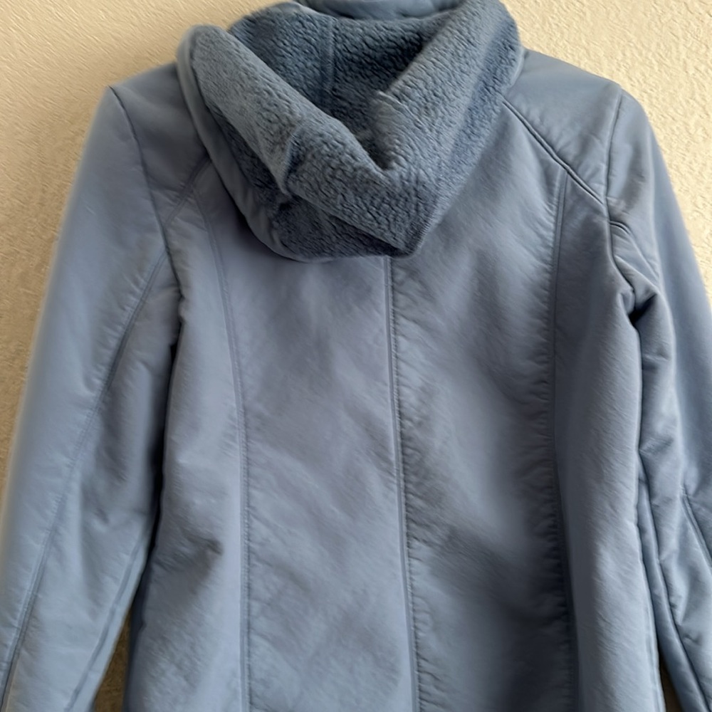 Nice blue jacket - Picture 4 of 5